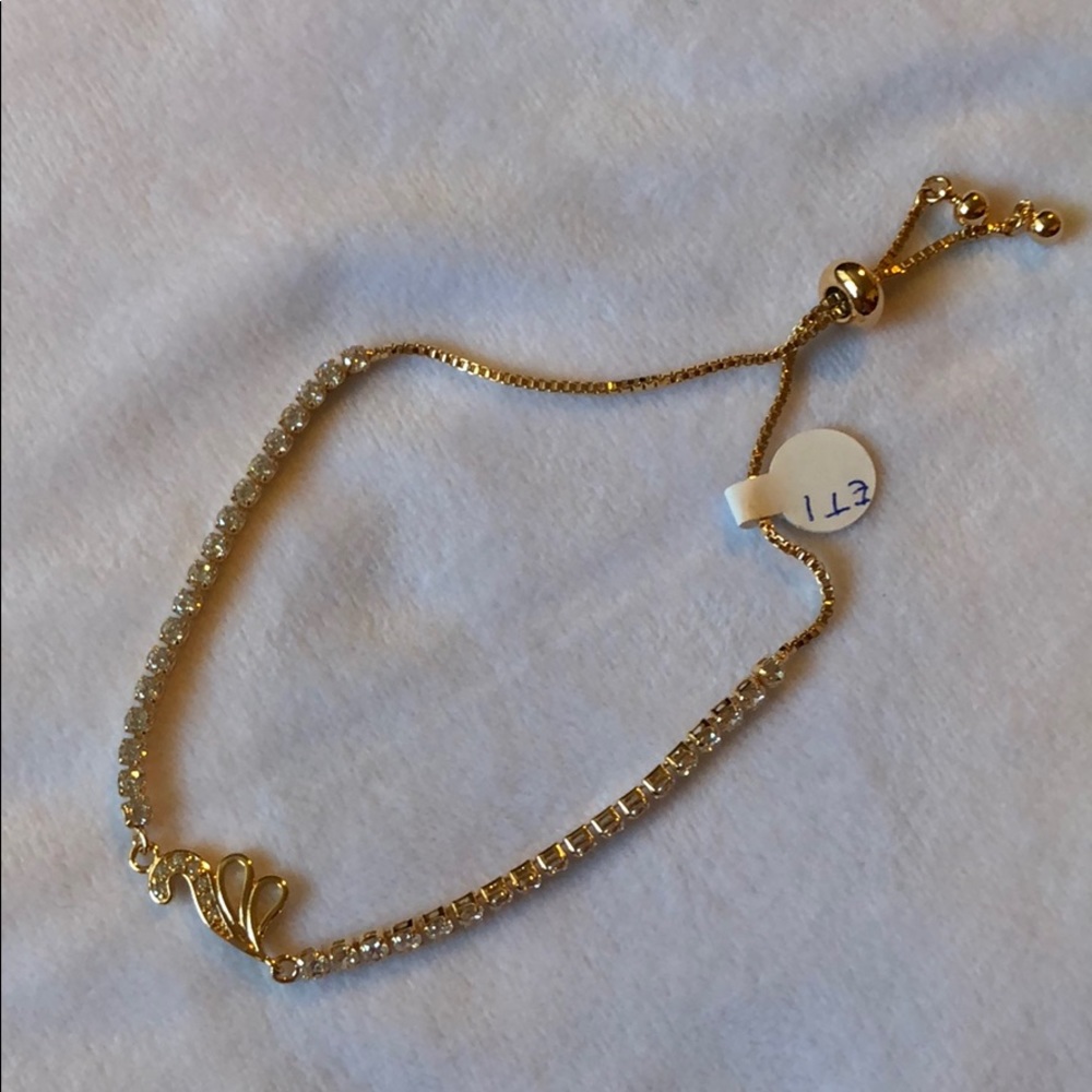 Adjustable bracelet